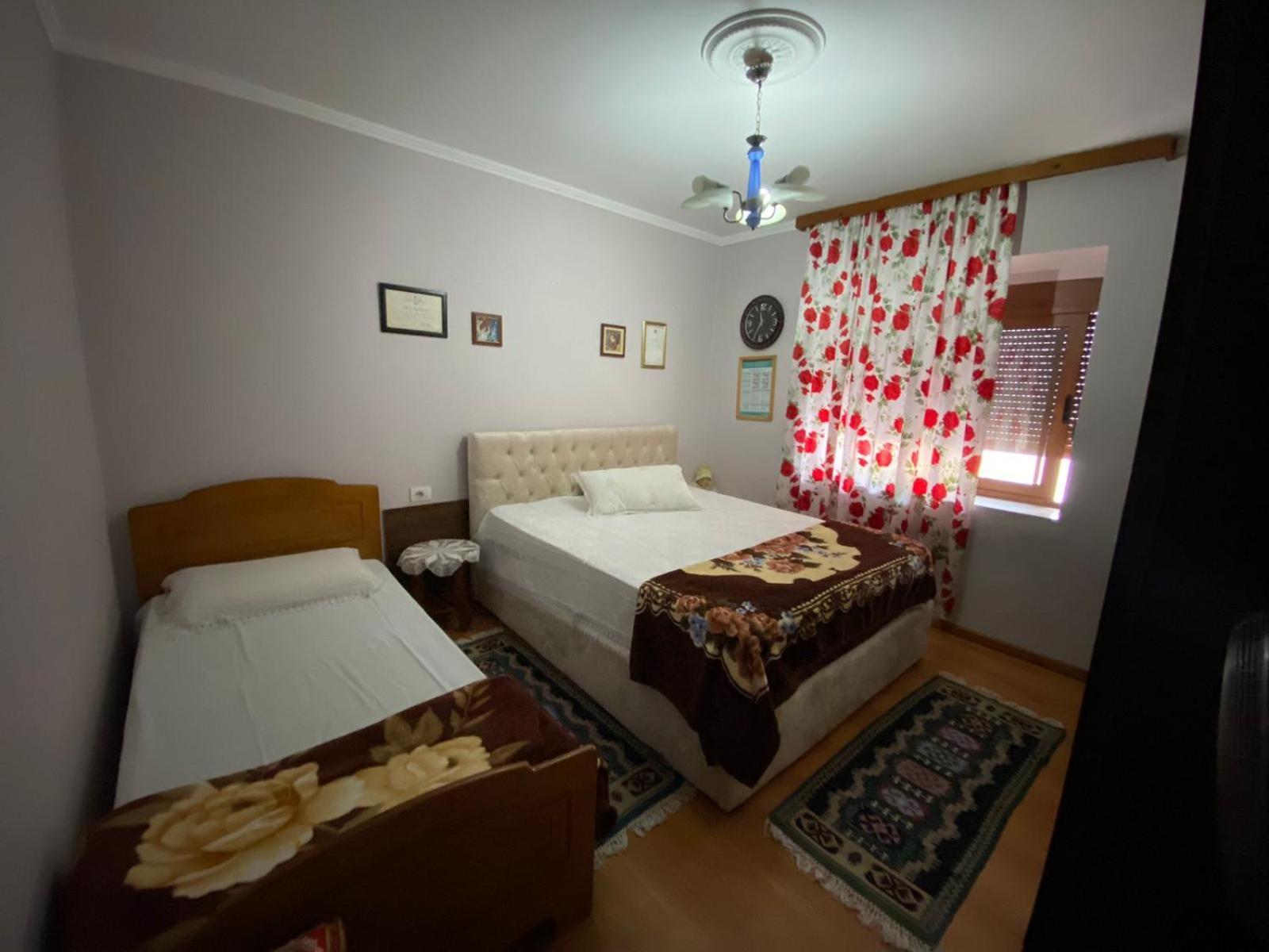 Kruja Shared Apartment Екстериор снимка